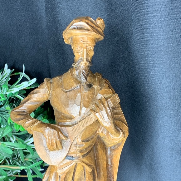 Large vintage hand carved wooden figure with instrument - Picture 2 of 16